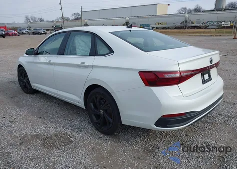 2025 Volkswagen Jetta 1.5T Se from USA, damaged, VIN 3VW7X7BU1SM102603